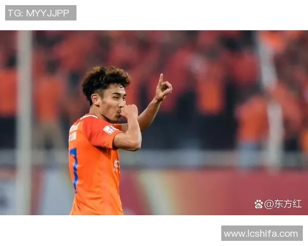 哥哥你知道足球明星是谁吗一起来聊聊他的故事吧